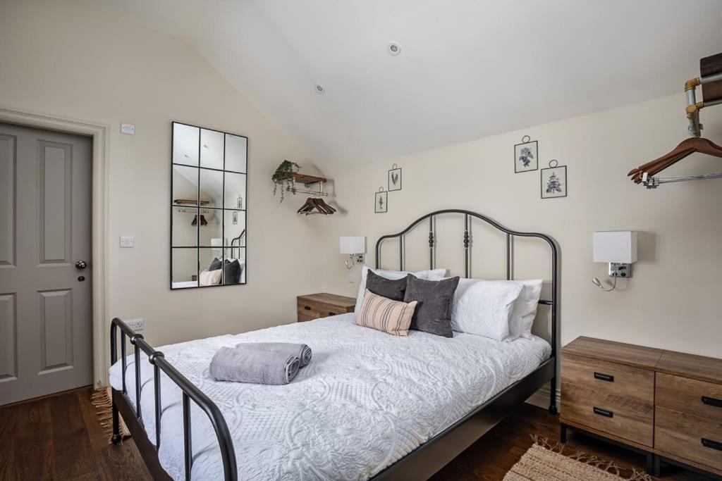 Paradise Square-Remodelled 18Th Century Apartment シェフィールド エクステリア 写真